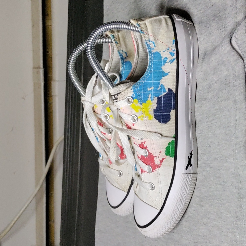 Converse Junior size 5 All Star sneakers with maps